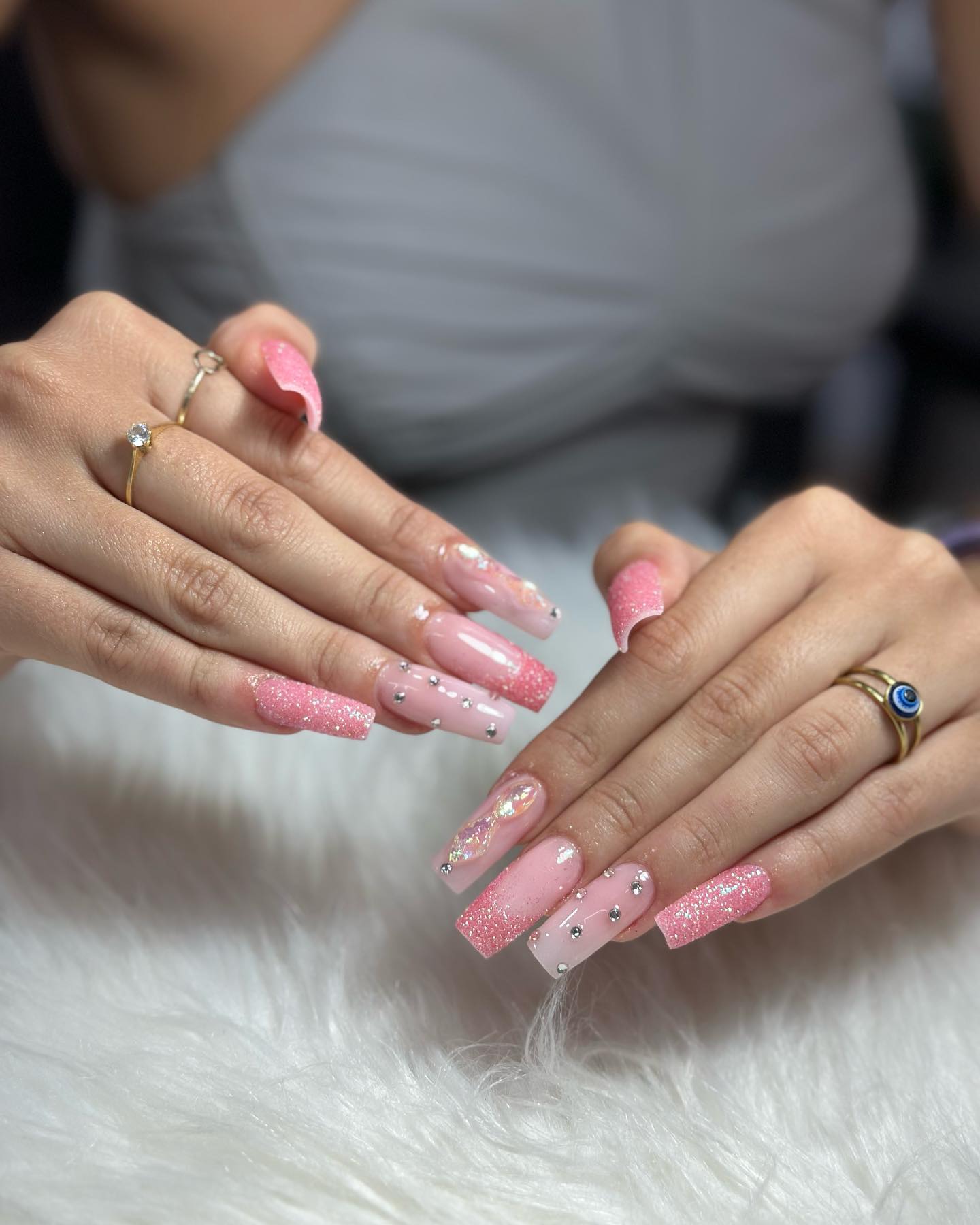 Uñas Cuadradas Rosa con Glitter Sugar y Cristales